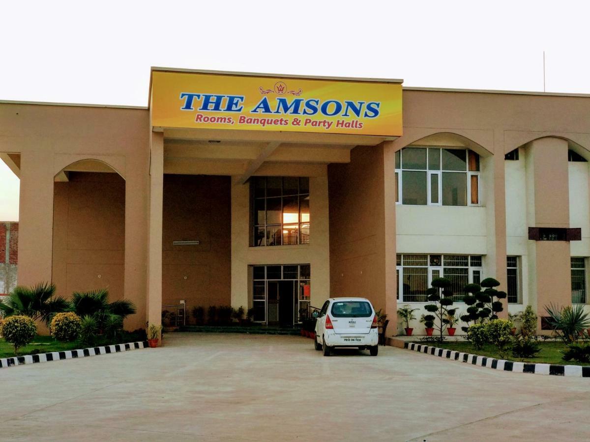 The Amsons Resorts Ludhiana Ngoại thất bức ảnh